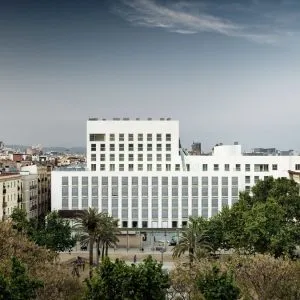 127 ASSISTED AND SOCIAL DWELLINGS BUILDING, PREMISES AND PARKING, BARCELONA